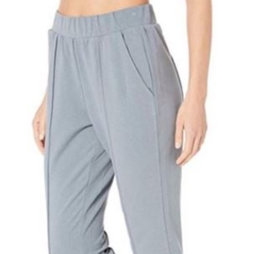 Alo yoga sweatpant